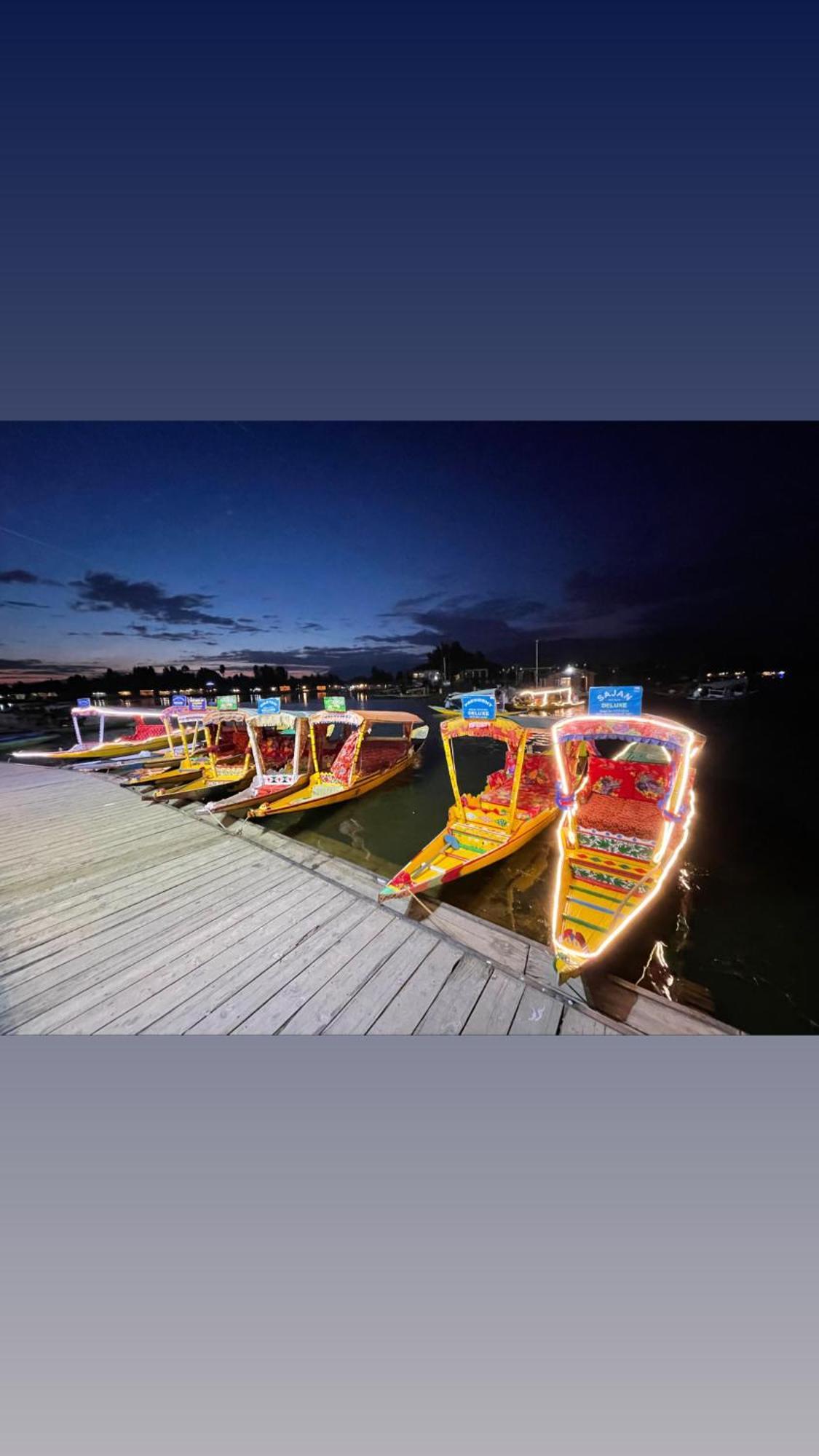 New Sea Palace Houseboats Srīnagar Esterno foto