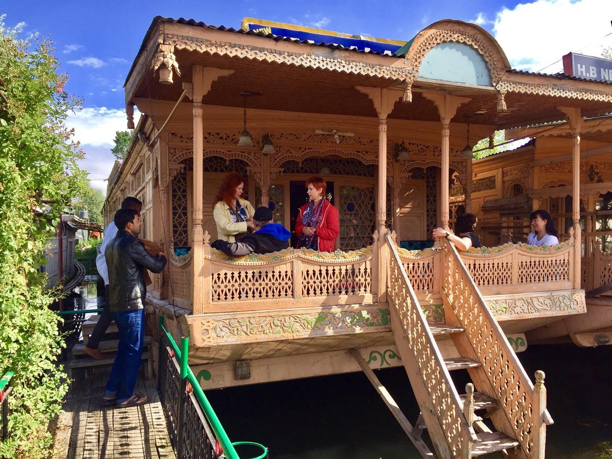 New Sea Palace Houseboats Srīnagar Esterno foto